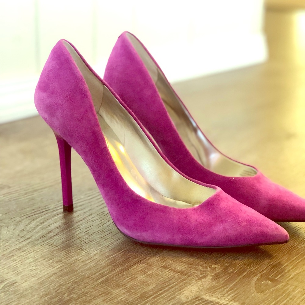 New Magenta Fuchsia Suede Guess Pumps Heels 8.5